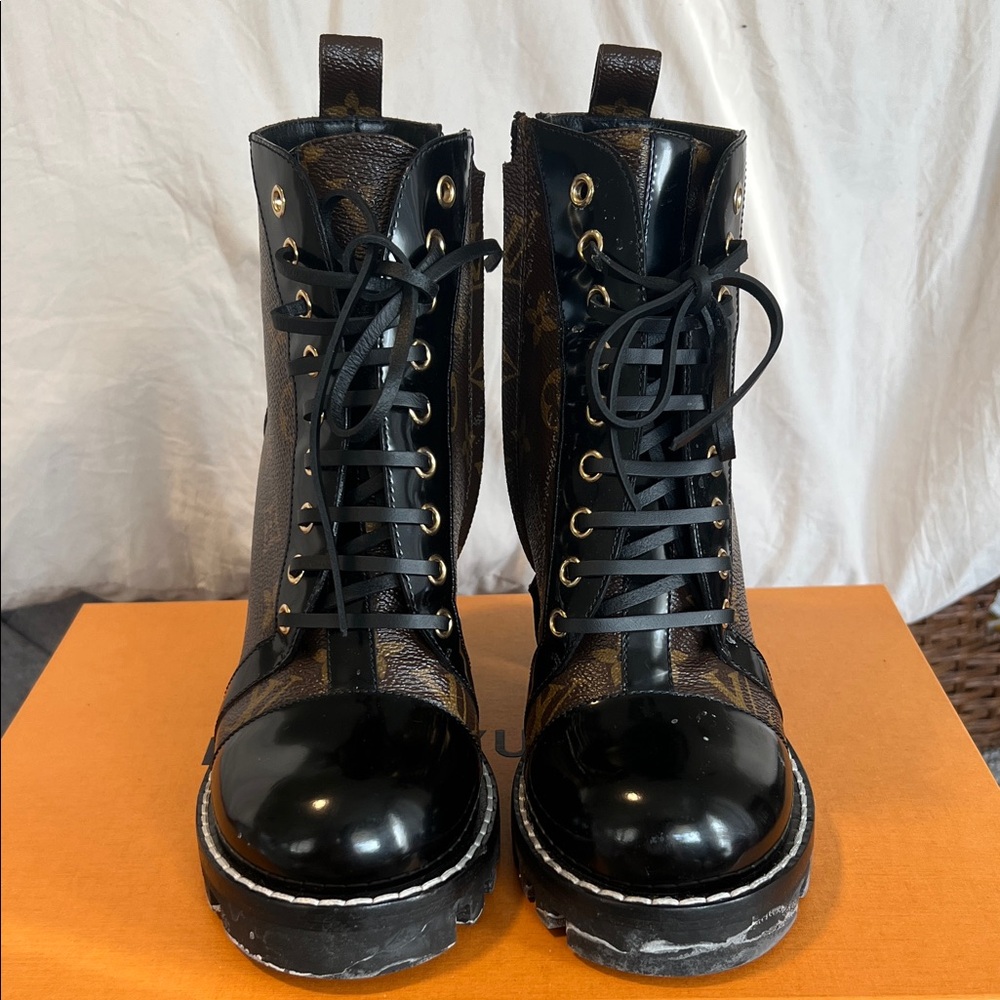 Louis Vuitton Black and Brown Heeled Boots - Picture 2 of 6